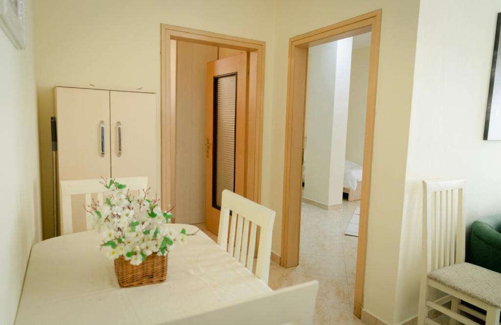 Villa Apartments S&F City Centre Tirana Exterior photo